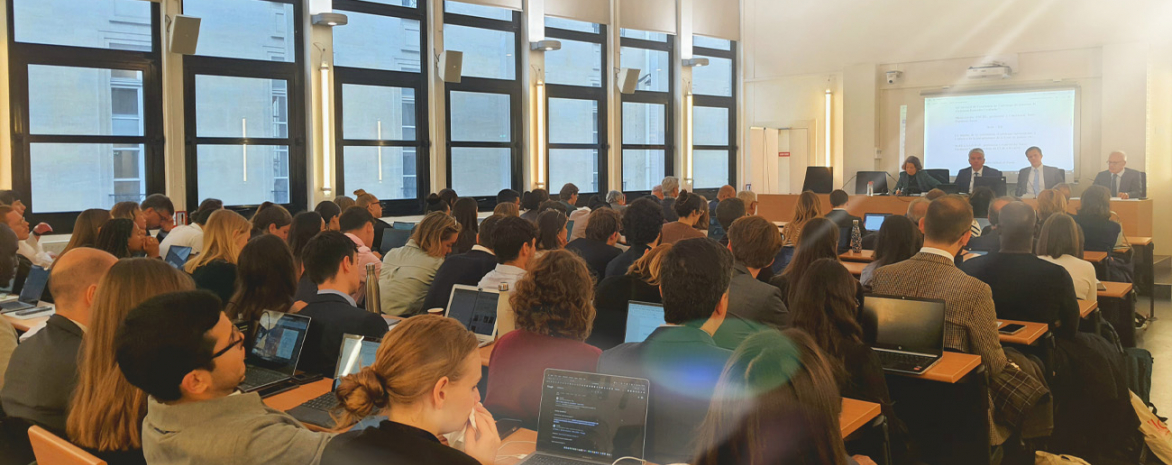 Conférence Conférence
